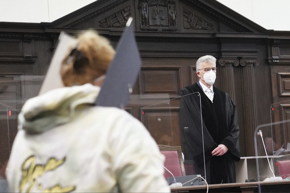 Norbert Sakuth (rechts) ist in dem Prozess gegen Stefanie A. der Vorsitzende Richter am Oberlandesgericht.
