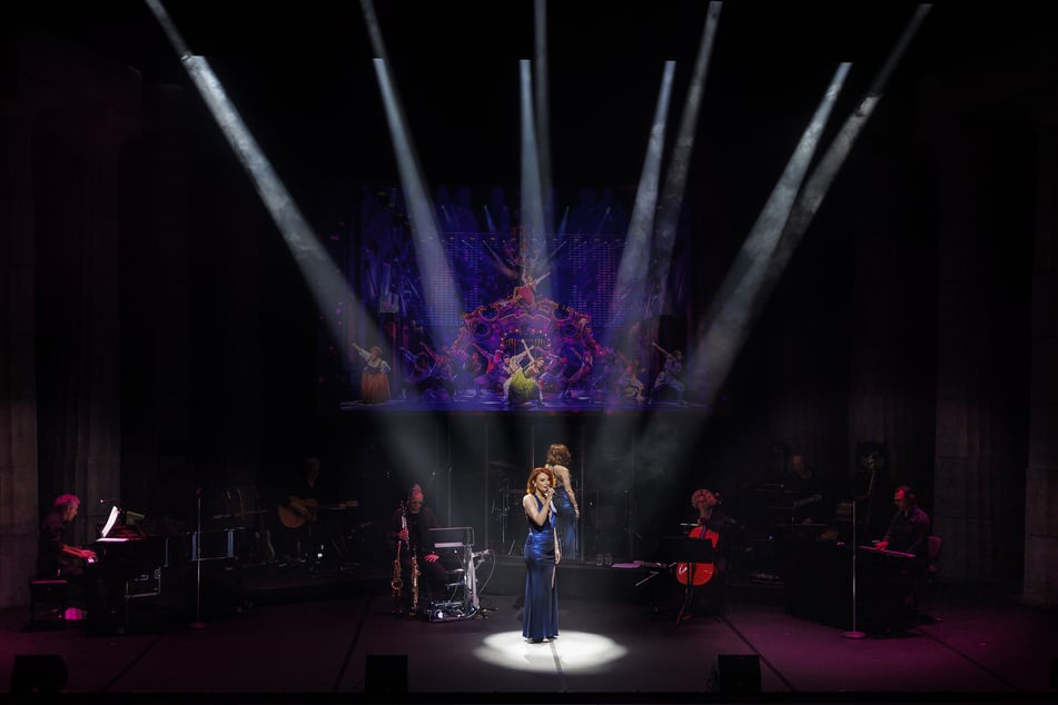 Mit einer Mischung aus eigenen Favoriten und Publikumslieblingen nimmt Willemijn Verkaik ihre Fans mit auf eine persönliche Zeitreise voller Emotionen, Anekdoten und natürlich ganz viel Musik.