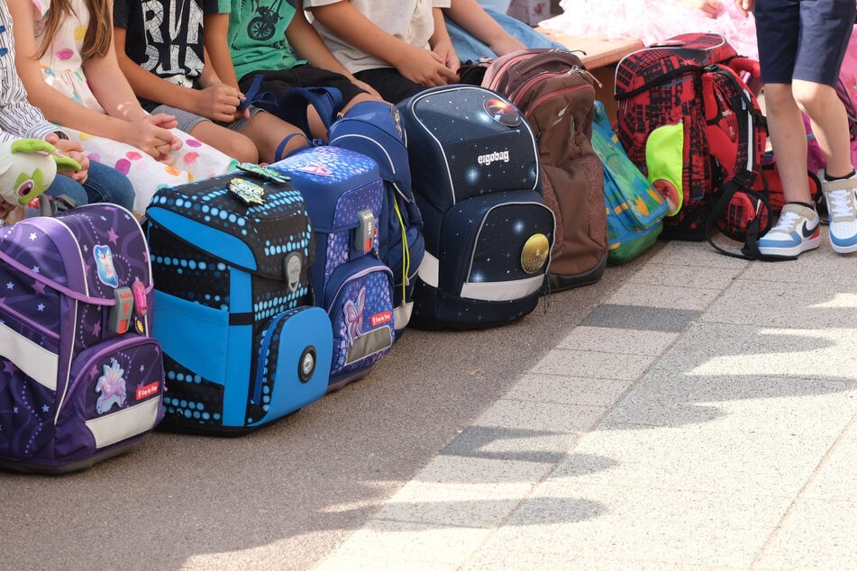 In Thüringen sind die Sommerferien vorbei. Zahlreiche Erstklässler haben ihren ersten Schultag. (Symbolfoto)