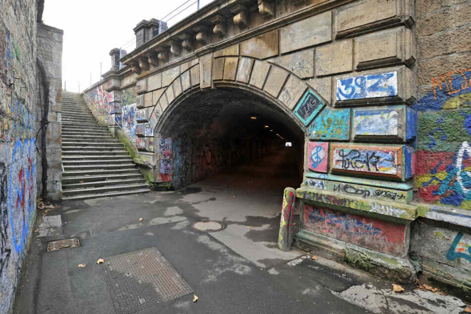 Auch die Treppe zur Dresdner Straße wird saniert.