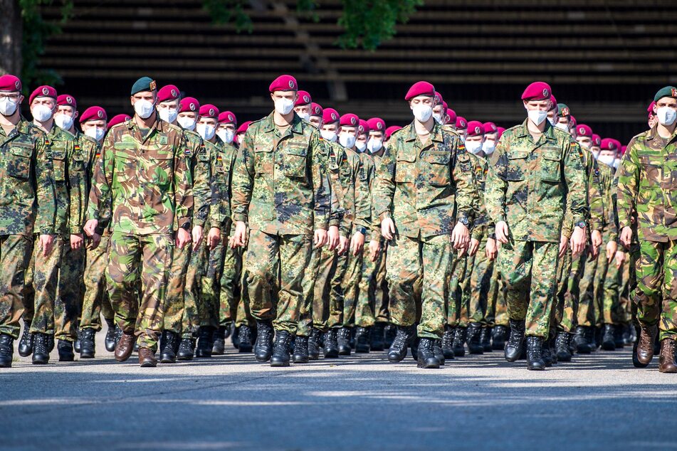 Soldaten der Bundeswehr bei einem Appell.