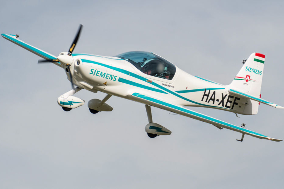 Siemens will das Programm zur Weiterentwicklung elektronisch angetriebener Flugzeuge trotz des Unfalls fortsetzen.
