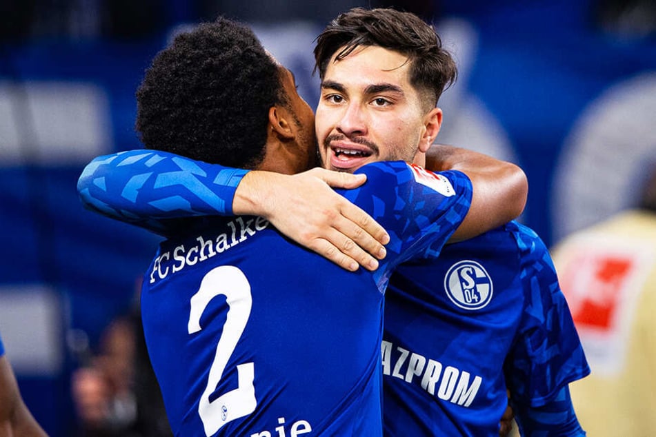 Suat Serdar (r.) wurde von Bundestrainer Joachim Löw für die deutsche Nationalmannschaft nachnominiert.