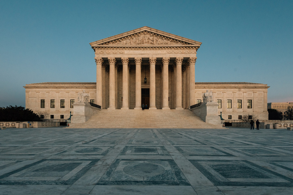 2022 wurde das Gesetz "Roe v. Wade" durch die Richter des Obersten Gerichtshofes gekippt, welches Abtreibungen garantierte.