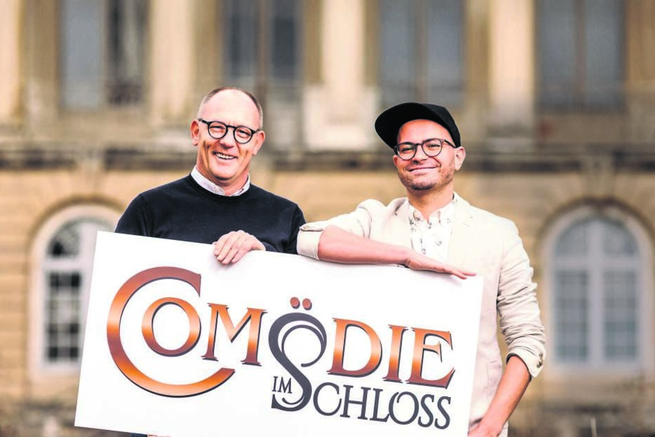 Comödien-Geschäftsführer Olaf Maatz (52, l.) und Intendant Christian Kühn (36) bringen mit dem Sommertheater Leben ins Übigauer Schloss.