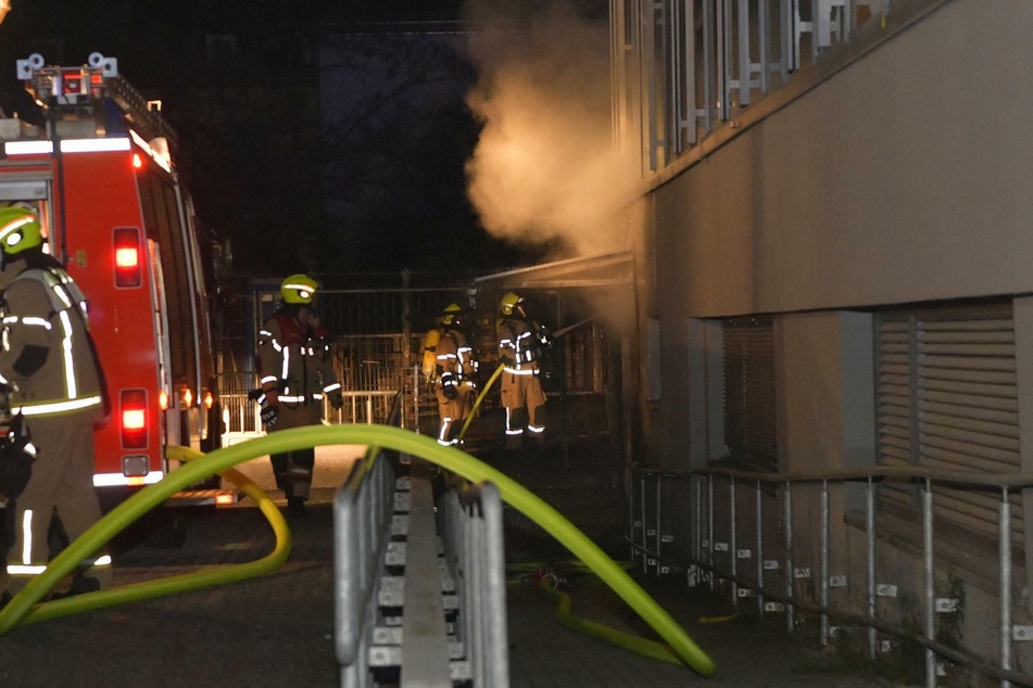 18 Kräfte der Feuerwehr waren vor Ort, um den Brand zu löschen.