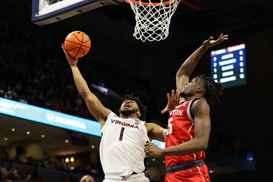 The Houston Cougars found the top spot on the leaderboard as the nation's best men's basketball program midway through the season.