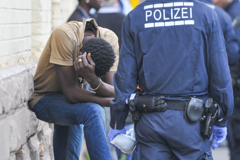 Die Durchsuchung dauerte rund zwei Stunden. (Symbolbild)