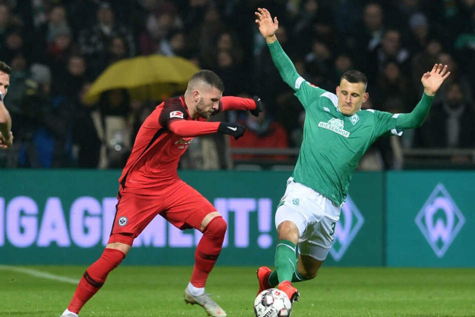 Ante Rebic (Li.) erzielte den zwischenzeitlichen 1:1-Ausgleich für die Eintracht.