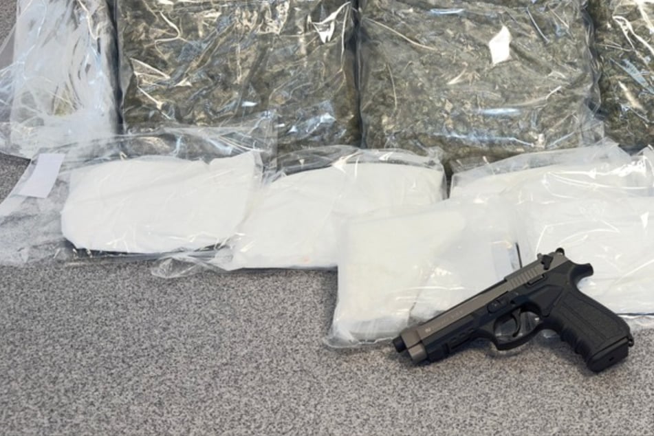 Ecstasy-Tabletten mit Reichsadler und Hakenkreuz entdeckt