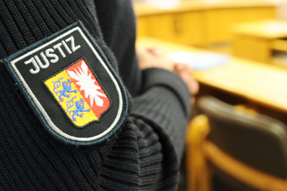 Das Landgericht Kiel will am Mittwoch die Urteile gegen die beiden Angeklagten fällen (Symbolbild).
