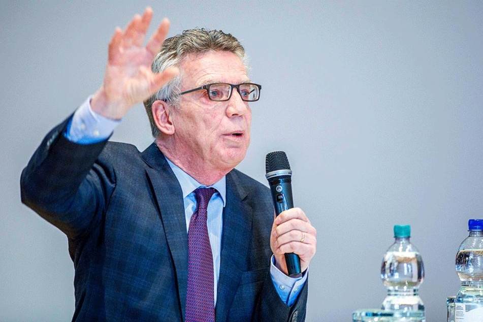 Der scheidende Bundesinnenminister Thomas de Maizière (64, CDU) sprach am Samstag in der Dreikönigskirche in Dresden vor CDU-Mitgliedern zum Koalitionsvertrag.