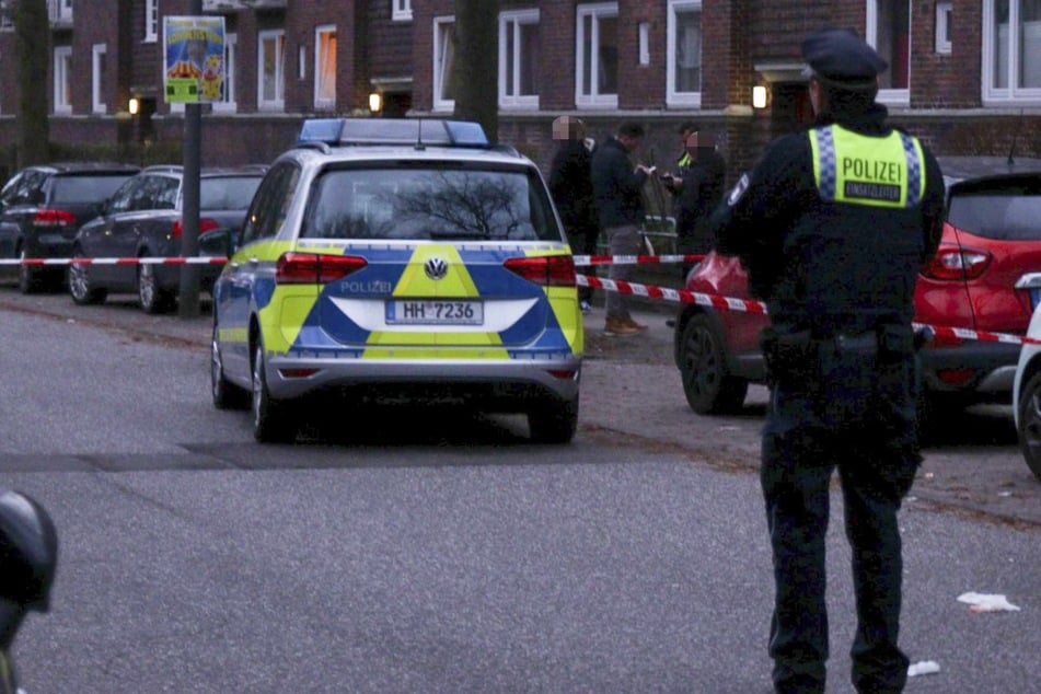 Polizei fahndet nach brutaler Messerattacke auf Frau noch immer nach dem Täter