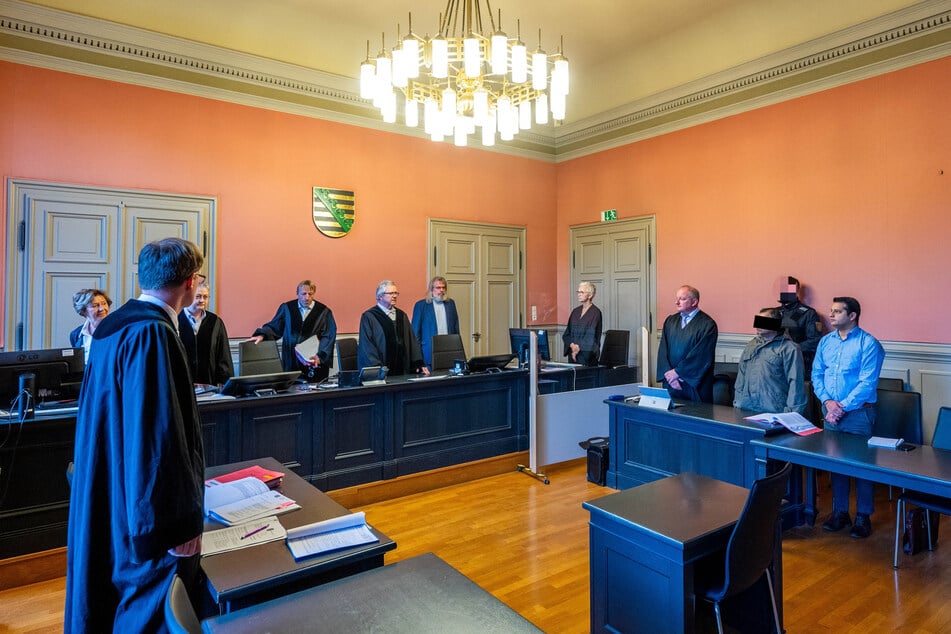 Die Kammer um Richter Torsten Sommer (61) verhandelte in vier Sitzungen über den Prozess um besonders schwere sexuelle Nötigung mit Todesfolge.