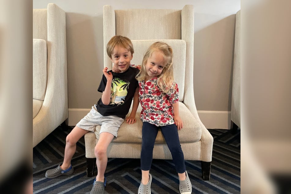 Kai (†7, l.) und Ella (†6) waren in der Nachbarschaft für ihre besonders fröhliche Art bekannt.