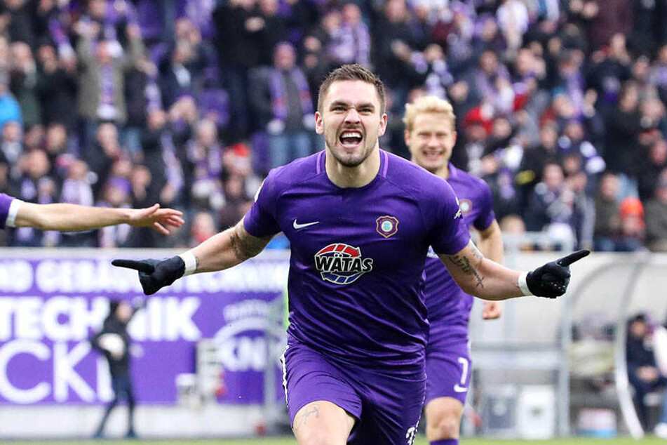 15 Saisontreffer: Pascal Testroet war in der Vorsaison bester Auer Schütze. Daran will er ab Sonntag anknüpfen. Hier jubelt er über seinen Treffer zum 2:0 gegen Union im Dezember 2018. Beim 3:0 traf er dreifach.
