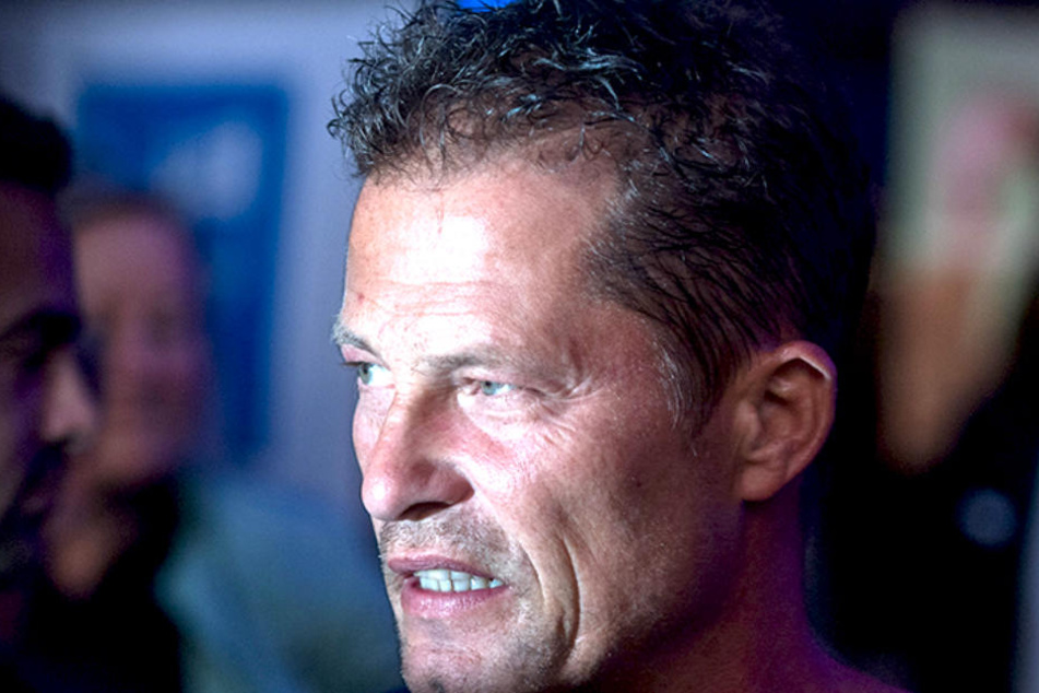 Til Schweiger sagt: "Ich bin Kritik gegenüber immer offen, wenn sie berechtigt und konstruktiv ist".