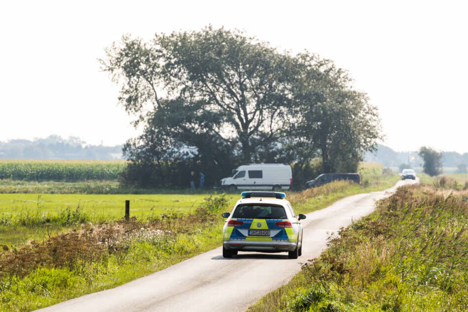Die Stelle, an der die Leiche gefunden wurde, befindet sich in der Nähe des Resthofs des Tatverdächtigen in Nordfriesland.