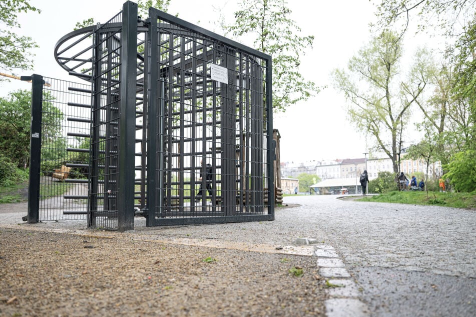 Der Görlitzer Park wird seit Anfang März abends abgeriegelt.