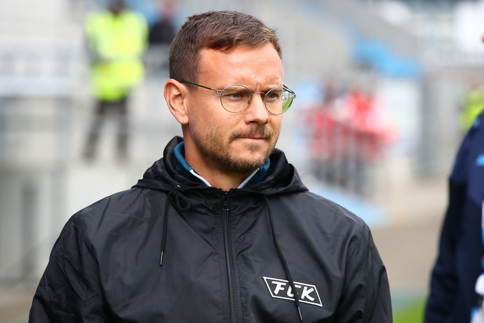 CFC-Sportdirektor Chris Löwe (37) hat bisher sieben neue Spieler für die Himmelblauen gefunden.