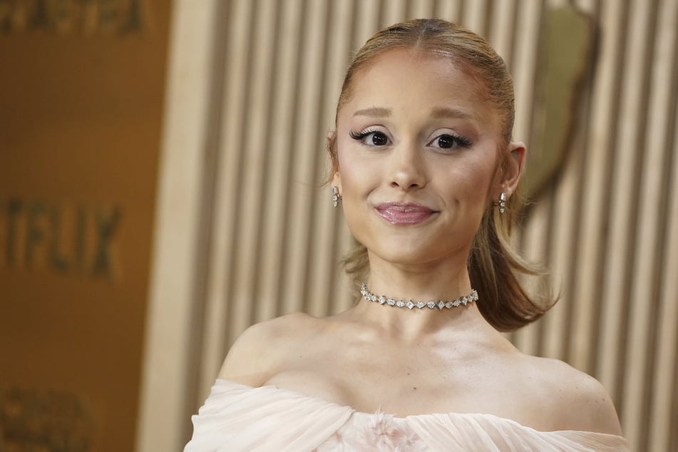 Ariana Grande (32) gab den emotionalen Grund preis, weshalb sie ihren Mädchennamen in den Credits der "Wicked" Filmen nutzte.