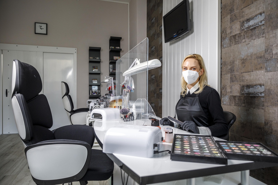 Karina Terekhova (35), Inhaberin des Nagel- und Kosmetikstudios "Beautiful Moments", hat bereits sehr viele Kunden verloren.