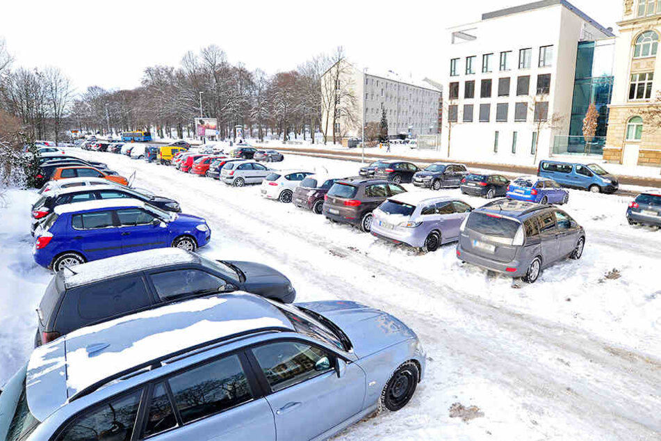 Parkplätze in der Innenstadt sind rar, kostenfreie sowieso. Genau die könnte es aber bald gar nicht mehr geben.