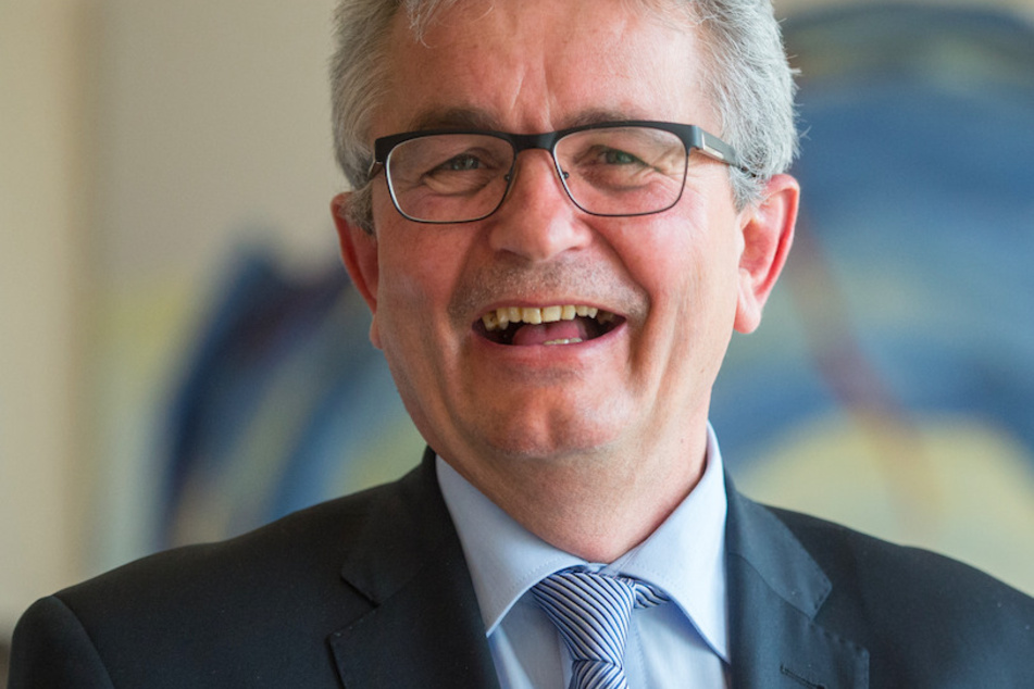 Der Hauptgeschäftsführer des Verbandes der Bayerischen Metall- und Elektro-Industrie e.V. (vbm) Bertram Brossardt (61) bei einer Pressekonferenz.