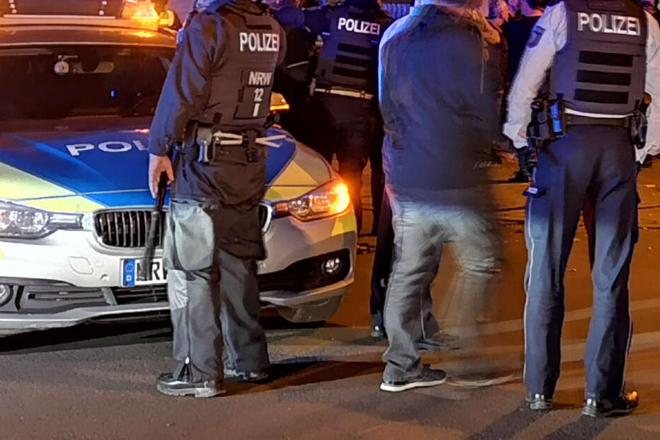 Die Polizei hatte alle Hände voll zu tun. (Symbolbild)
