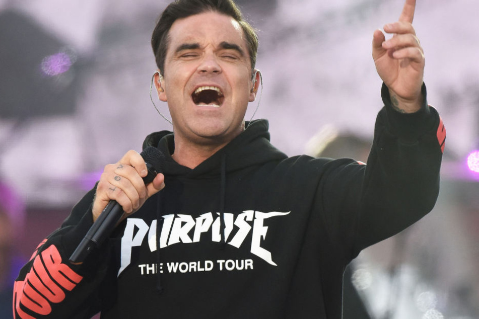 Auch Robbie Williams begeisterte mit seinen Songs "Angels" und "Strong".