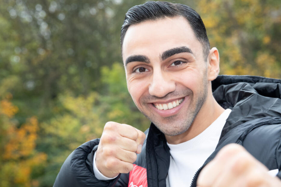 Artem Harutyunyan aus Deutschland kämpft am 9.11.2019 um den IBO International Titel im Superleichtgewicht.