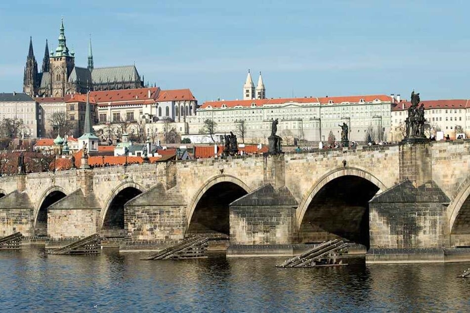 Die Karlsbrücke in Prag.