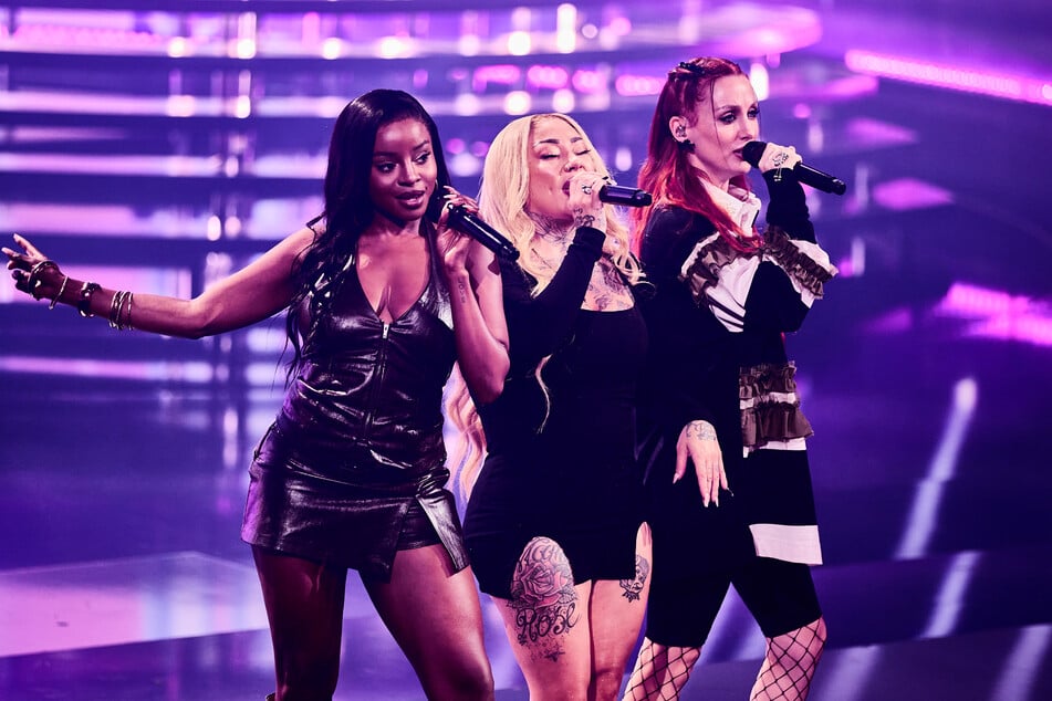 Los Sugabes hicieron que el público de la Nueva Flora se pusiera a hervir con “Push The Button”.