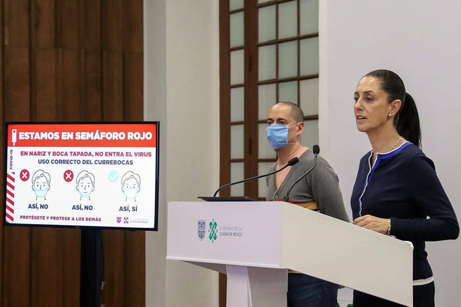 Claudia Sheinbaum (58), mayor of Mexico City, announced the fraud at a press conference.