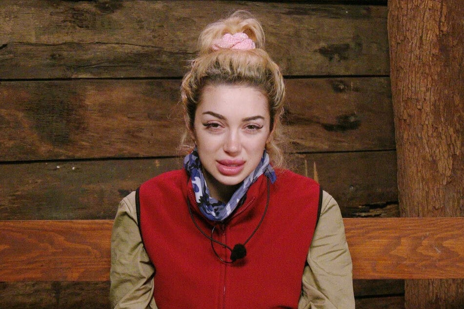 Ariel (22) hält mit ihrer Meinung nicht hinterm Berg.