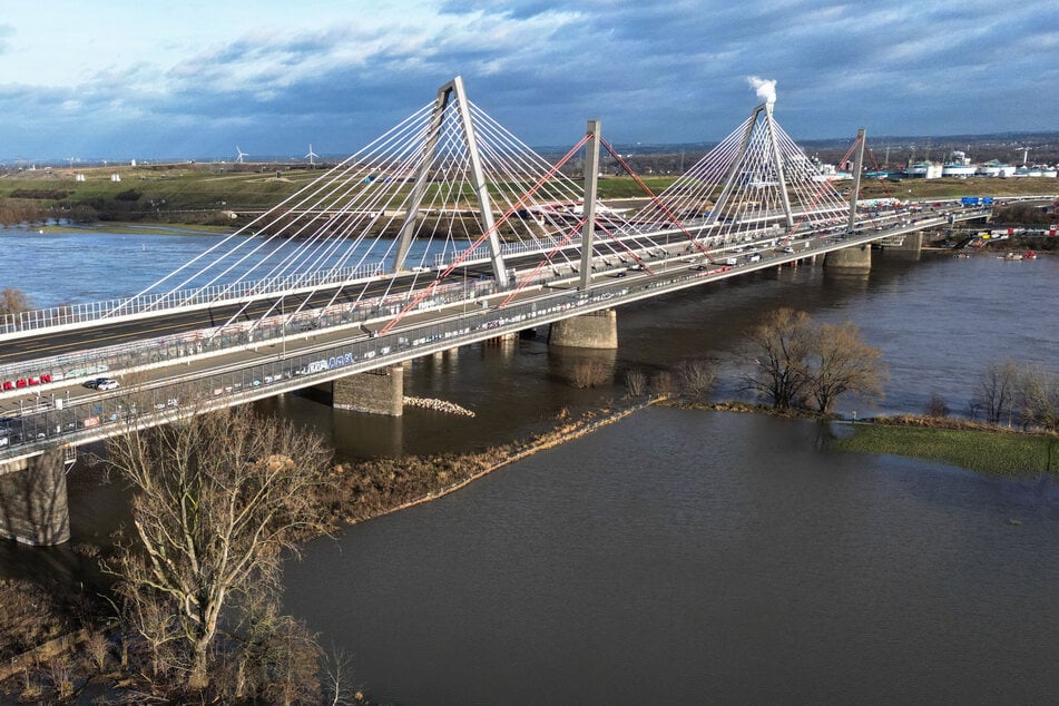 Die neue Rheinbrücke auf der A1 ist ab dem heutigen Sonntag freigegeben.