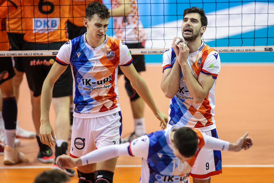 Die Volleyballer der United Volleys Frankfurt haben aufgrund des Saisonabbruchs nun zwangsfrei.