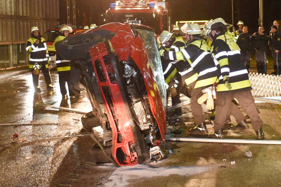 In München ist es in der Nacht auf Heiligabend zu einem kuriosen Unfall gekommen.
