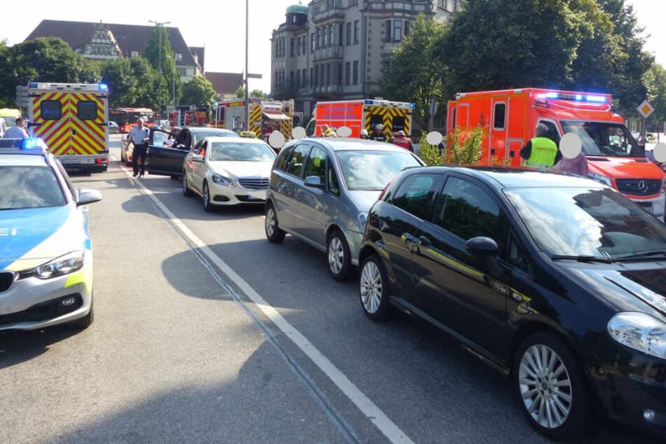 Gleich drei Autos waren in den Unfall involviert.