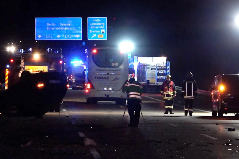 In den frühen Morgenstunden krachte es heftig auf der A9.