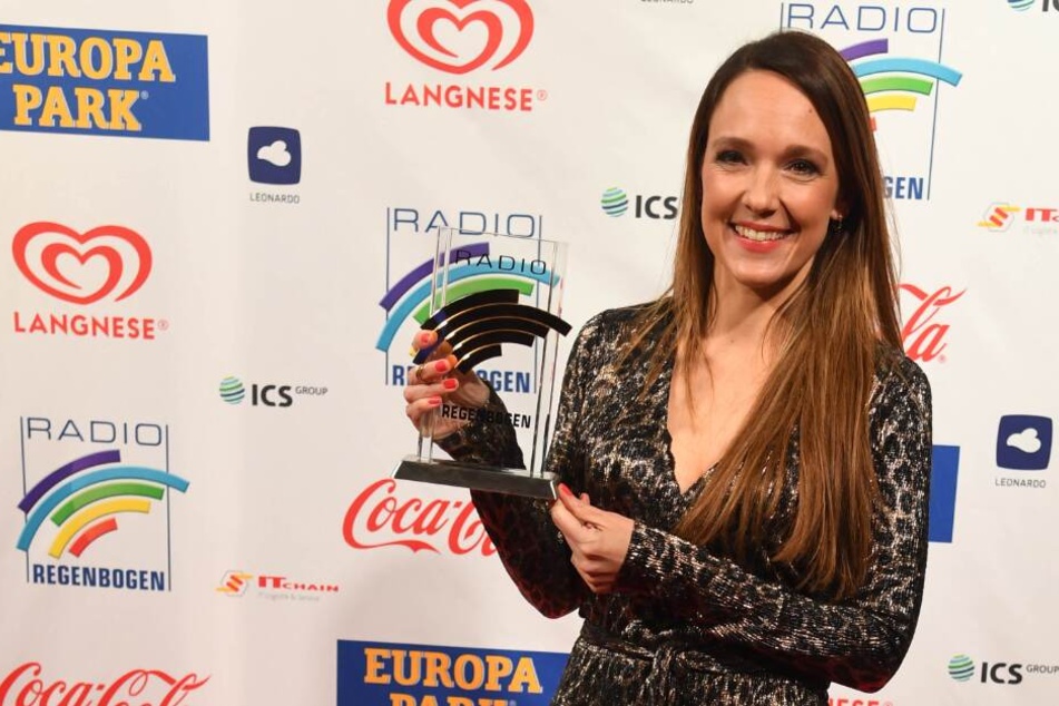 Kebekus bekam den Award am Freitagabend in Rust verliehen.