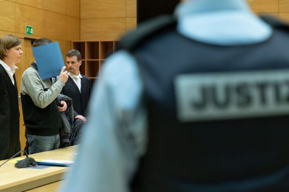 Vor dem Bielefelder Landgericht wurde Klaus O. zu lebenslanger Haft verurteilt.