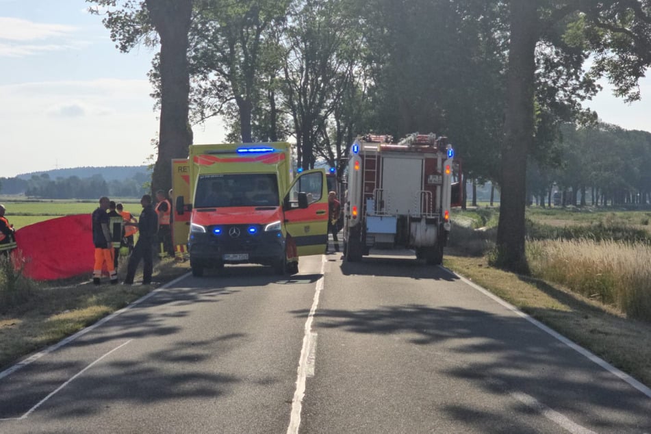 Der Biker erlag noch vor Ort seinen schweren Verletzungen.