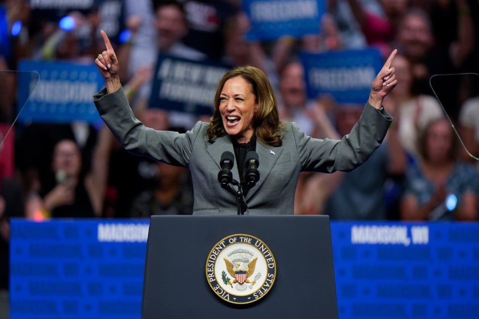 Vizepräsidentin Kamala Harris (59) ist Trumps demokratische Herausforderin.