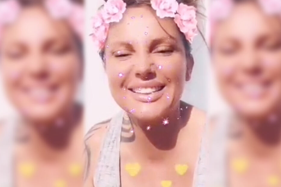 Rapperin Schwesta Ewa wandte sich am Donnerstag per Instagram-Story an ihre Fans.