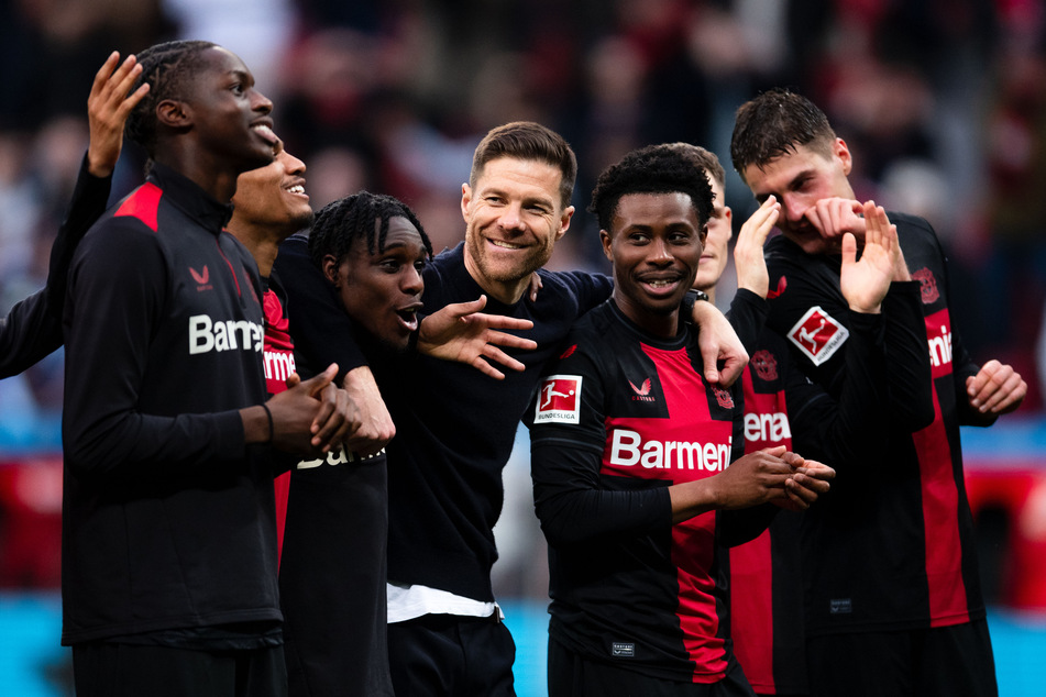 Bundesliga-Spitzenreiter Bayer 04 Leverkusen steht kurz vor dem Gewinn der ersten Deutschen Meisterschaft der Vereinsgeschichte.