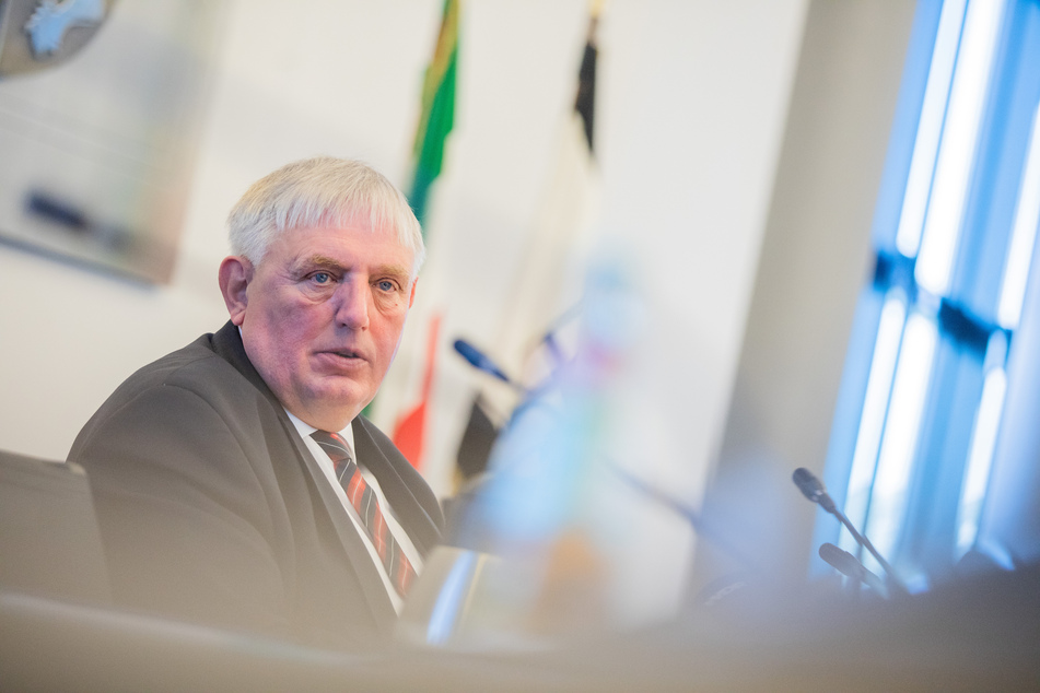 Laut Karl-Josef Laumann (CDU), Gesundheitsminister von Nordrhein-Westfalen, befindet sich die Infektionslage weiter auf einen hohen Niveau.