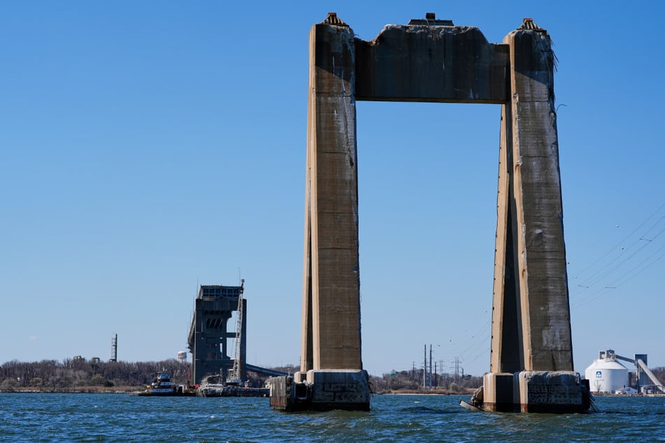 Reste der Francis Scott Key Bridge ein Jahr nach dem Unglück.