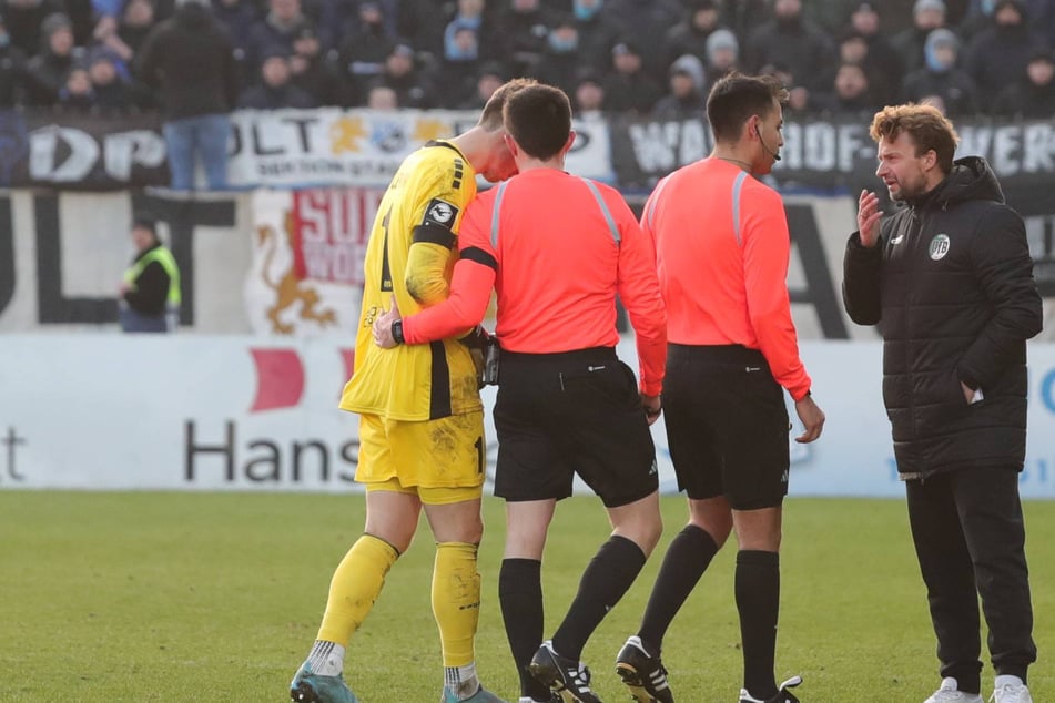 Spielunterbrechung wegen Schneebällen & Last-Minute-Sieg - Wahnsinn in der 3. Liga!