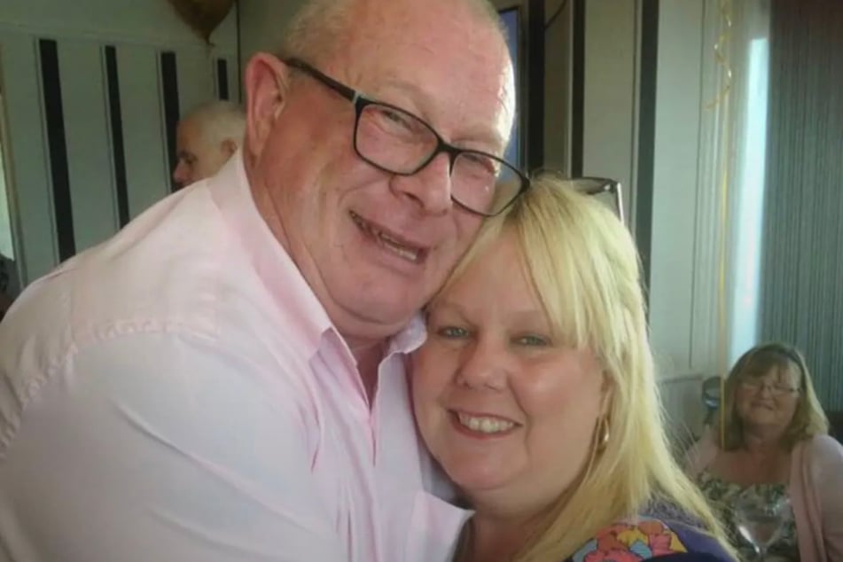 Donna Jobling (57) verbachte mit ihrem Ehemann Sid (69) einen Urlaub, der für die Britin wegen einer Lungenkrankheit auf der Intensivstation endete.